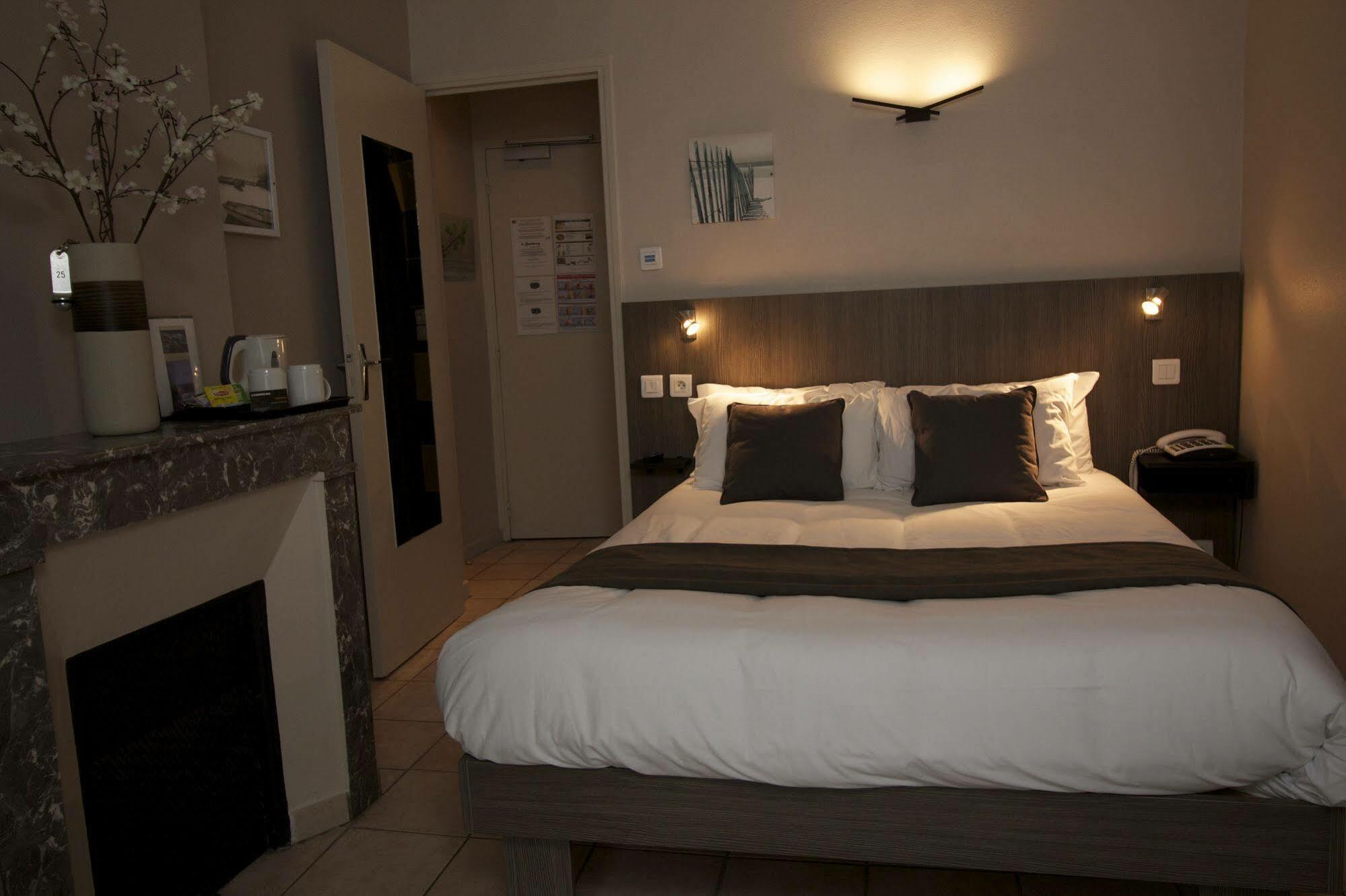 Le Strasbourg Hotel Montpellier Exterior foto